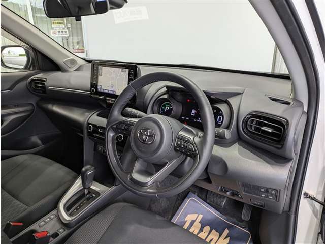 見通しのよいすっきりとした視界で、誰でも運転しやすいです。運転のしやすさは疲れにくさにも繋がりますよ♪