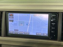 【純正ナビ】人気の純正ナビを装備。オーディオ機能も充実しており、Bluetooth接続すればお持ちのスマホやMP3プレイヤーの音楽を再生可能！毎日の運転がさらに楽しくなります！！