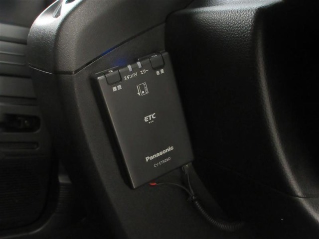 ETCなら高速道路、料金所をスイスイと通過。