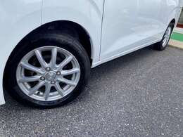 メモリーナビ☆バックカメラ☆アイドリングストップ☆キーレスエントリー☆前席シートヒーター☆Eアシスト☆ETC☆電動格納ミラー☆ヘッドライトレベライザー☆フロアマット☆ドアバイザー☆走行3万K☆試乗OK