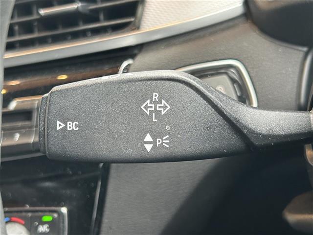 安心してカーライフを始めていただくことが出来るよう、納車前にディーラー整備工場もしくは熟練メカニックが在籍する輸入車専門の整備工場にて点検を行い、必要な整備を実施いたします。