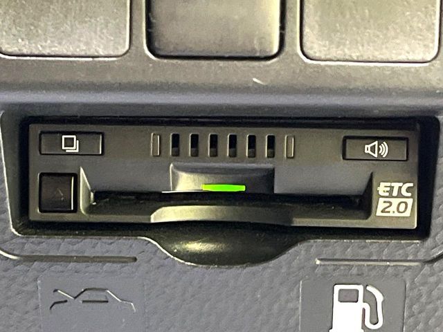 【ETC】高速道路の料金所をストレスなく通過！話題のスポットやサービスエリアに多い「スマートIC」利用時は必須のアイテムです。当店でセットアップを実施、ご納車当日からすぐにご利用いただけます！