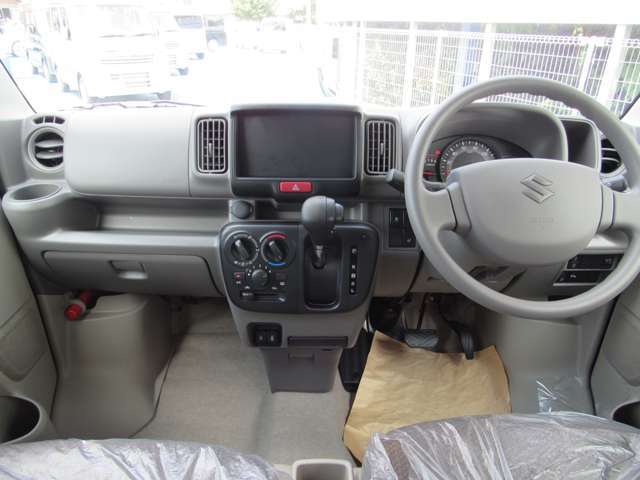 ビニールシートが被ったままの上質車！