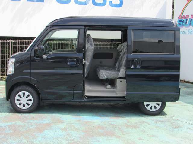 両側スライドドア