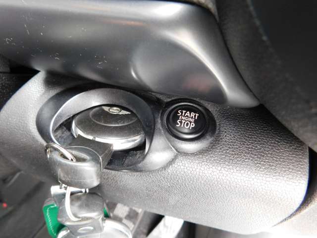 ご覧頂きありがとうございます。【重要】当店ではお客様満足度向上の為、現車をご確認頂けるお客様のみへの販売としております。このお車が気になった方はお気軽に0078-6002-930329までご連絡お願いいたします。