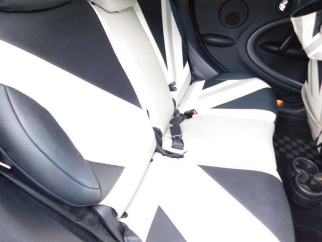 ご覧頂きありがとうございます。【重要】当店ではお客様満足度向上の為、現車をご確認頂けるお客様のみへの販売としております。このお車が気になった方はお気軽に0078-6002-930329までご連絡お願いいたします。