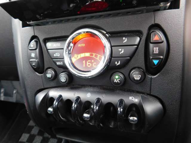 ご覧頂きありがとうございます。【重要】当店ではお客様満足度向上の為、現車をご確認頂けるお客様のみへの販売としております。このお車が気になった方はお気軽に0078-6002-930329までご連絡お願いいたします。