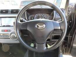 内装仕上げ工程は、掃除機、エコンプレッサーで埃やゴミを除去、シート全席を機械を使い業務用製剤にて隅々まで叩き出し洗浄、フロアマット高圧洗浄、その他細かい所まで徹底的に洗浄し、最後に抗菌コートしてます！