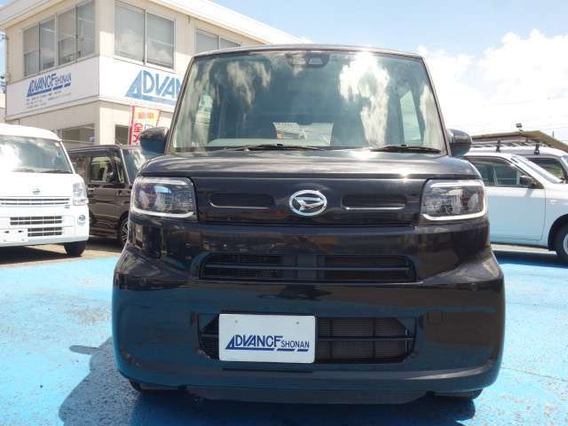 当店の中古車をご覧いただきありがとうございます。神奈川県茅ケ崎市の中古車販売店『アドバンス湘南』でございます。当店選りすぐりの中古車をじっくりご検討ください。