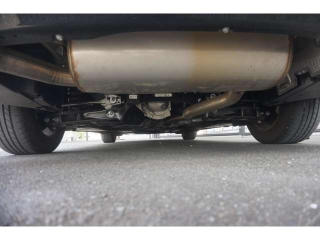 下回りはサビ、歪みなどありませんよ。認証工場にて整備済みです。