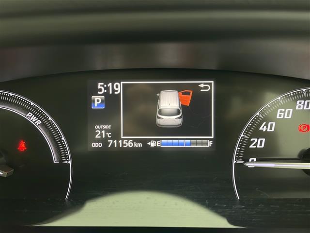 【スピードメーター】メーターがシンプルで見やすく運転しやすいですね！