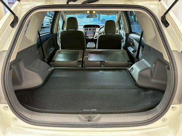 【トランクルーム】趣味が広がる収容スペース！これだけの広さがあればお買い物やレジャーなどにも最適です！使用感も少なくきれいな状態を維持しております。