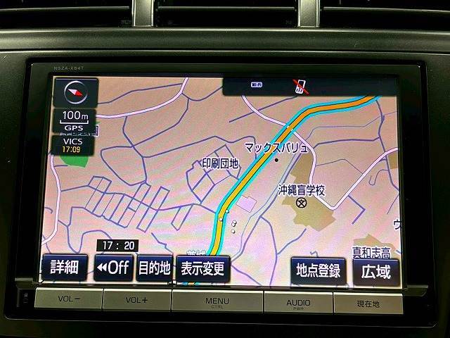 【純正ナビ】一体感のあるナビは、高級感ある車内を演出してくれます。Bluetooth再生などオーディオ機能も充実しておりますので、運転もより楽しめます♪