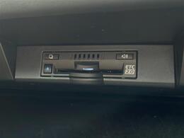 ガリバーグループの在庫車をドルフィネットシステムで店内のPCでご紹介も致します。日本全国どこにあるクルマでも当店でお手続き、ご納車ができます。お気に入りでピッタリのクルマがきっと見つかります！！