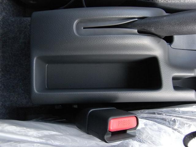車内に小物入れたくさん