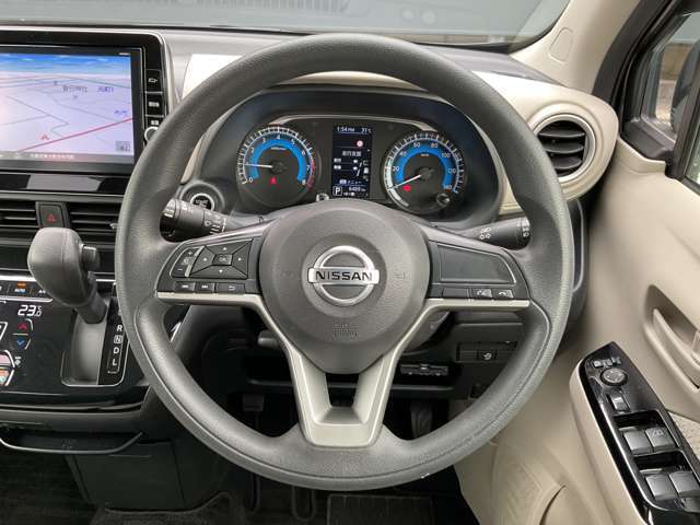 ちょうどいい大きさのハンドルです♪スイスイ運転できますよ♪