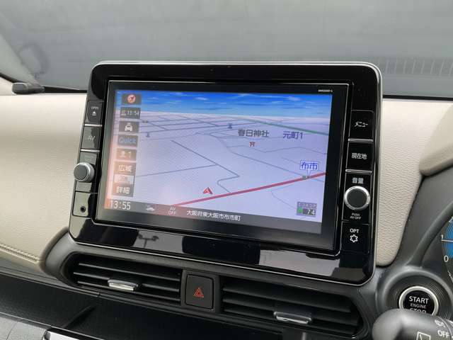 純正ナビなので見た目も機能も文句無しです♪嬉しい地デジ対応♪