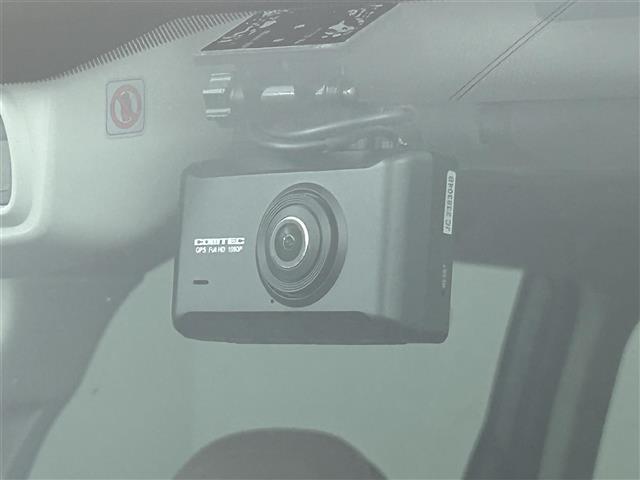 【　ドライブレコーダー　】運転中の記録を残します。事故などを起こした起こされた時の証拠を残します。
