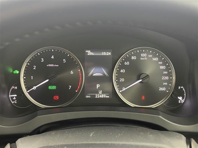 【スピードメーター】メーターがシンプルで見やすく運転しやすいですね！
