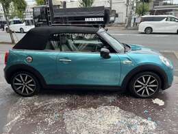 信頼と安心のアップルです。当店で買取をした車を厳選して並べさせて頂いております！下取りのご相談もお気軽に御相談ください！御不明な点・ご質問はお店までご連絡を下さい。無料電話　0078-6003-118510　です。