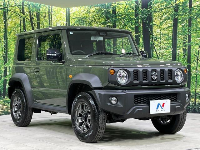 大好評のボディコーティング「弾スプラッシュコート」もご納車までに施工可能。通常のガラスコートと異なる、耐久年数6年の無機質ガラスコーティングが、ボディをキレイな状態に保ってくれます。