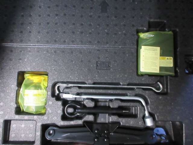 パンク修理キット付きです。もしもの時でも安心ですね♪備えあれば憂いなしですよ！