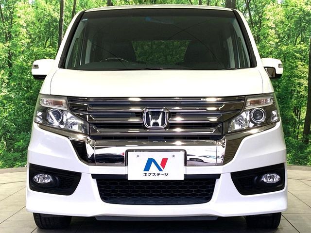 弊社では、全車『修復歴なし』のお車のみ取り扱っております。専任バイヤーによる厳選した仕入れの後、入庫後の車両チェックを行い、ネクステージが認定した高品質な中古車をご提供しております。