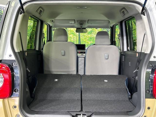 普段のお買い物や通勤、送迎等に十分な荷室スペースを確保しております。セカンドシートを倒すと、大きな荷物の積載も可能です♪