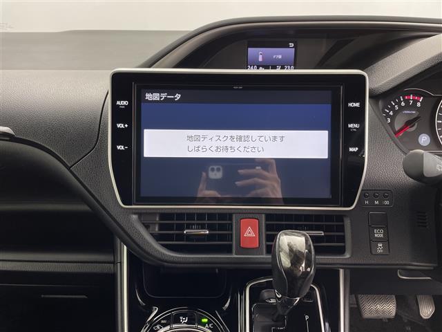 【シフトレバー】シフトも操作しやすく快適なドライブを楽しんでいただけます！