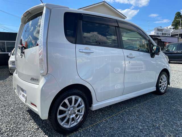 お車に詳しくないお客様でも、スタッフが親身になって相談にお答えさせて頂きます！