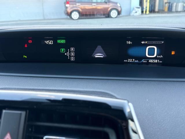 WECARSの展示場では実際に見て、触ってお車をお選びいただけます！知識の豊富な営業スタッフが様々なカーライフをご提案いたします！