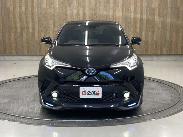 ご納車前には自社認証工場にてしっかり法定点検を行います！エンジンオイル・オイルエレメント・ワイパーゴム等の標準交換部品以外にも点検後交換が必要な消耗部品等も交換・整備致します
