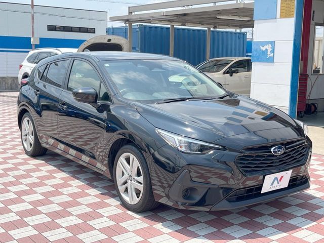 大好評のボディコーティング「弾スプラッシュコート」もご納車までに施工可能。通常のガラスコートと異なる、耐久年数6年の無機質ガラスコーティングが、ボディをキレイな状態に保ってくれます。