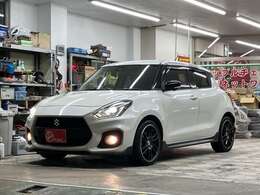 当店では、安心してご来店いただける環境づくりに努めております。可能な限りご来店前にはお電話・LINE等での事前予約をお願いしています。