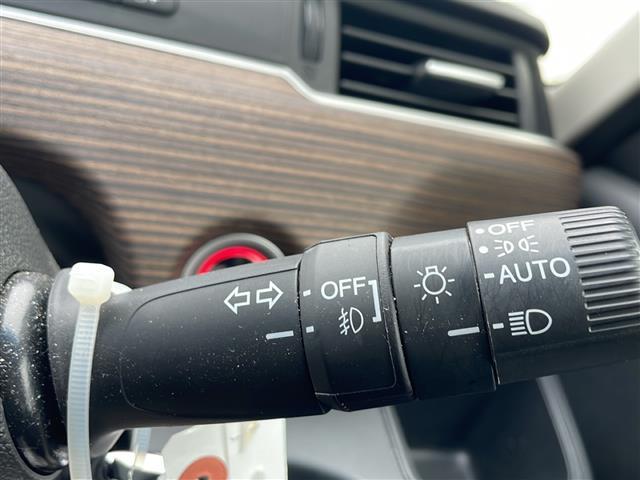 ガラスコーティング、ヘッドライトコーティング、窓ガラス撥水コーティング、除菌消臭抗菌プラスなどの施工も承ります。