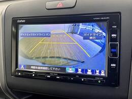 【カラーバックモニター】を装備しております。リアの映像がカラーで映し出されますので日々の駐車や幅寄せなどで安心安全です。