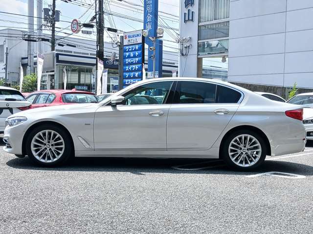 全車安心保証付き販売です。保証修理は全国対応ですので遠方のお客様も安心してお買い求め頂けます。延長保証などもご用意しておりますのでお気軽にご相談下さい