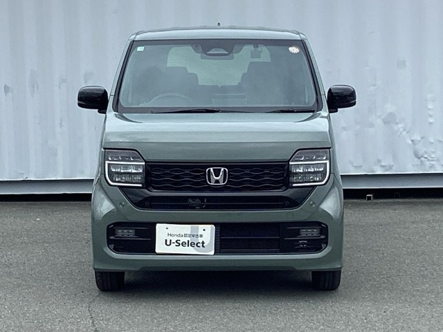 この度は、当店のお車をご覧いただきまして誠にありがとうございます。当店では全国販売・納車も行っております。県によって陸送費用は異なりますのでお気軽にお問い合わせください。