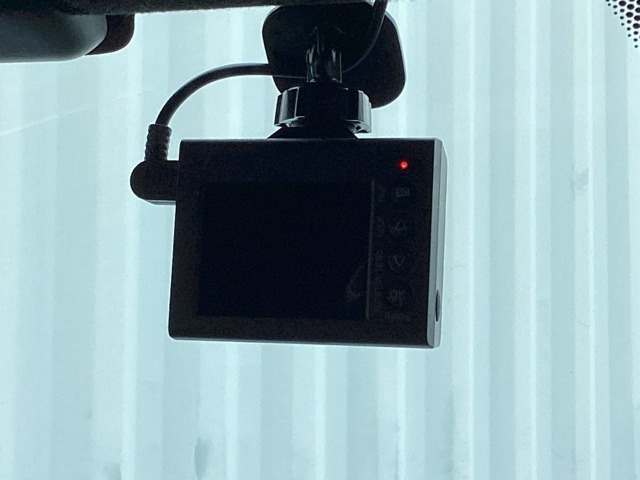 もしもの時に役立つドライブレコーダー付き！！あおり運転防止にも役立ちます！！