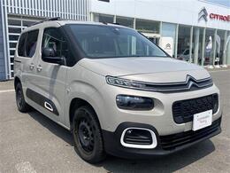 北海道最大級の輸入車専門大型展示場　常時120台を超えるお車をご覧いただけます。展示場に無いお車も全国よりお探しいたします。