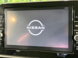 【純正ナビ】人気の純正ナビを装備。オーディオ機能も充実しており、Bluetooth接続すればお持ちのスマホやMP3プレイヤーの音楽を再生可能！毎日の運転がさらに楽しくなります！！