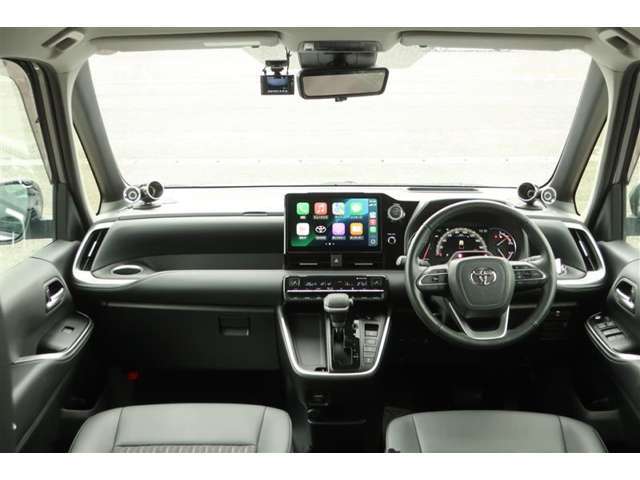 すっきりとした運転席回り☆