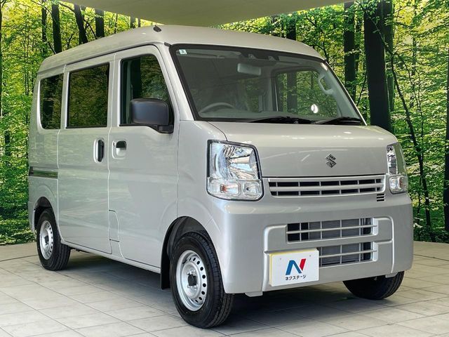 大好評のボディコーティング「弾スプラッシュコート」もご納車までに施工可能。通常のガラスコートと異なる、耐久年数6年の無機質ガラスコーティングが、ボディをキレイな状態に保ってくれます。