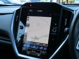 メーカー純正11.6インチセンターインフォメーションディスプレイです。大型画面に映し出される地図は視認しやすく、様々な機能の調整を画面内で操作可能なのでスイッチ類が少なくスマートなデザインです。