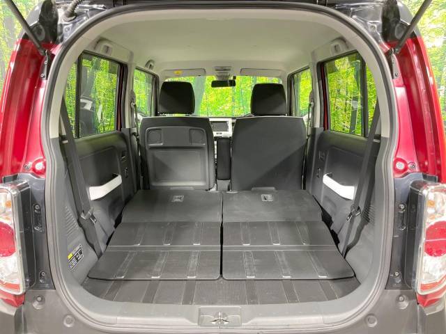 普段のお買い物や通勤、送迎等に十分な荷室スペースを確保しております。セカンドシートを倒すと、大きな荷物の積載も可能です♪