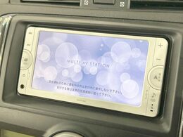 【純正ナビ】人気の純正ナビを装備しております。ナビの使いやすさはもちろん、オーディオ機能も充実！キャンプや旅行はもちろん、通勤や買い物など普段のドライブも楽しくなるはず♪