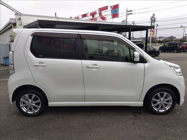 ☆全国納車可能です☆欲しい車が見つかった！！・・けど遠い・・諦めないで下さい！弊社では全国のお客様へ弊社自慢の車輌をお届けしています☆ご相談下さい♪