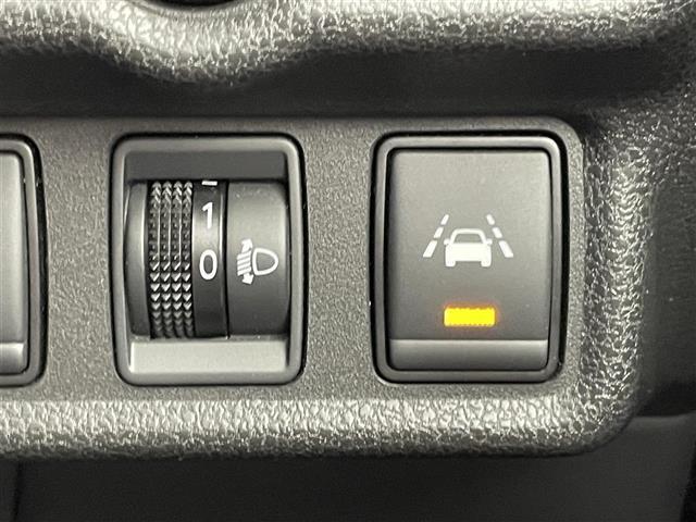 【運転席操作部】快適なドライブを楽しむための機能が装備されています！運転席から触れるので、使いやすいです！除菌プランいれていただくと、さらに清潔で安心していただけます！