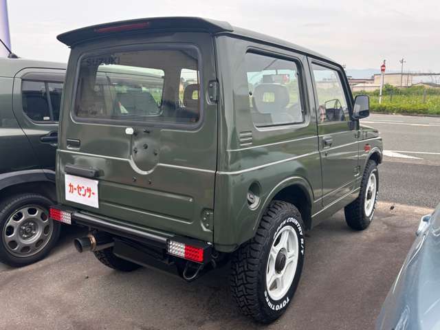 お手頃価格な軽自動車やセダン車、スポーカーを常時40台取り揃えており、ご来店時の車も止めやすくなっております。