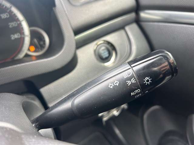 中古車販売　オーシャンデザイン　（株）LEV　愛知県一宮市今伊勢町馬寄字上高見7-1　木曽川インター降りて10分 定休日：月曜定休　　　営業時間：10時～19時
